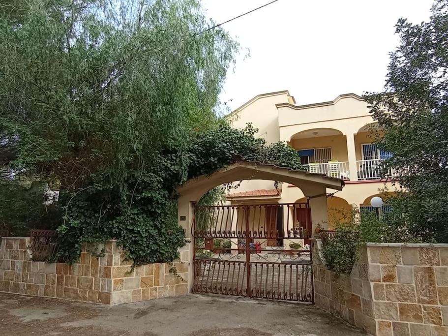 Casa Vacanze Il Carrubo Leporano Exterior photo